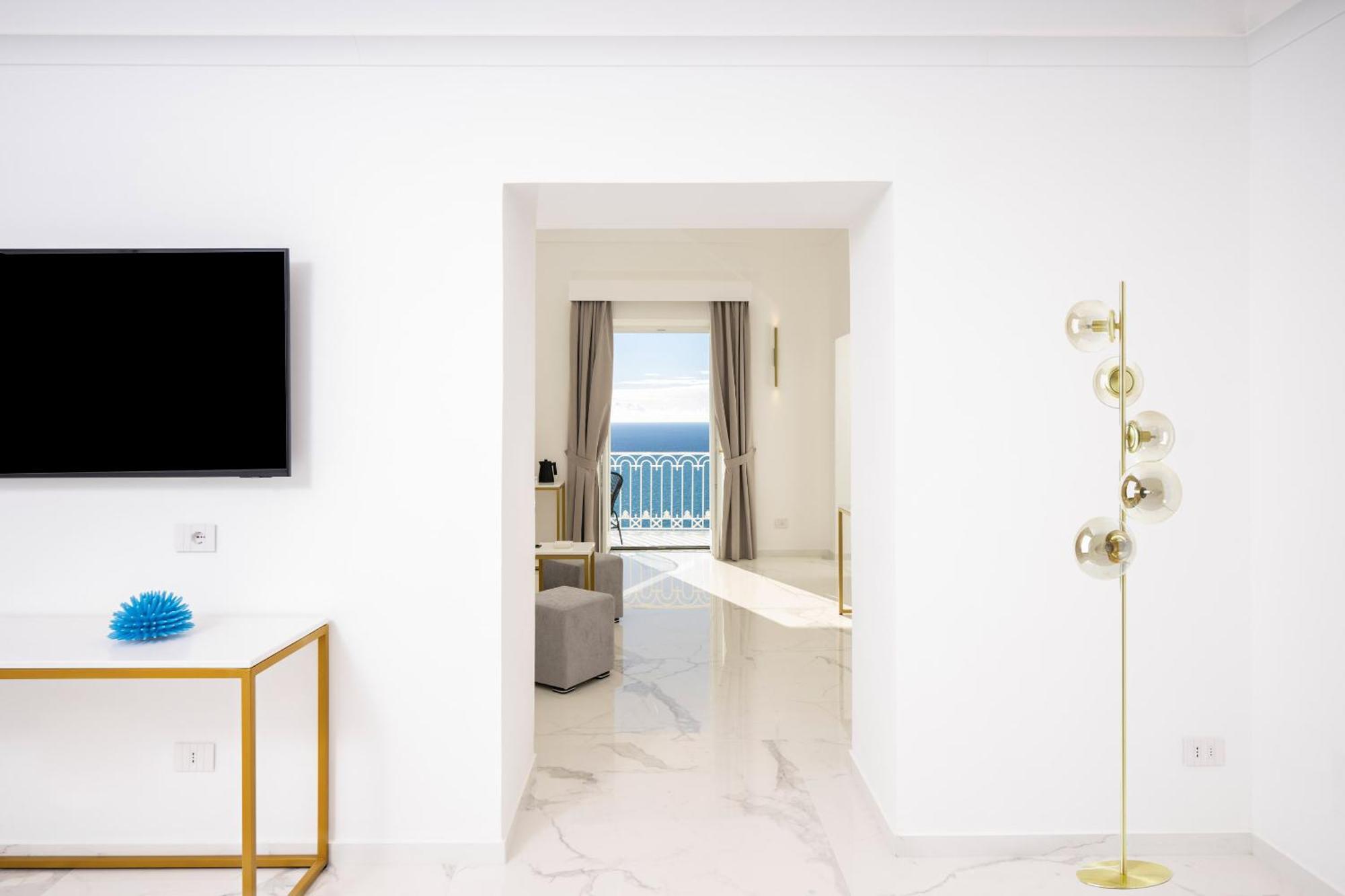 Gianlica Suites Позитано Экстерьер фото